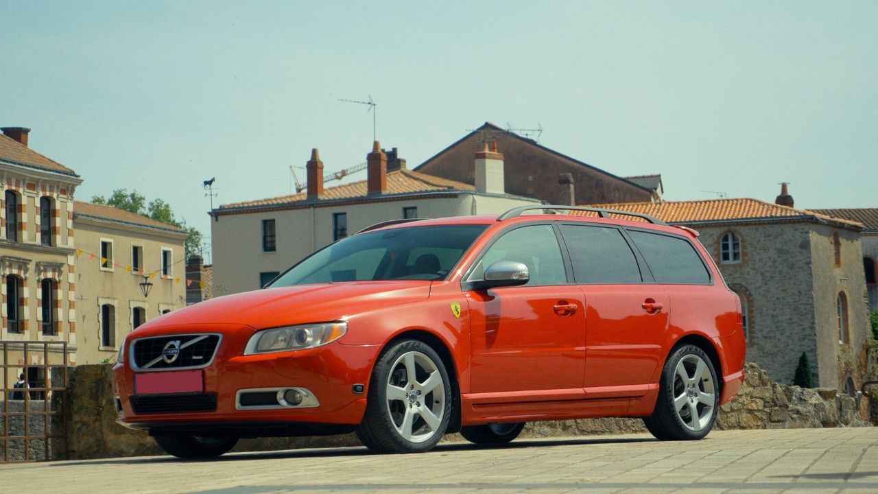 Volvo à configuration rare importée par Spaceball Garage 5